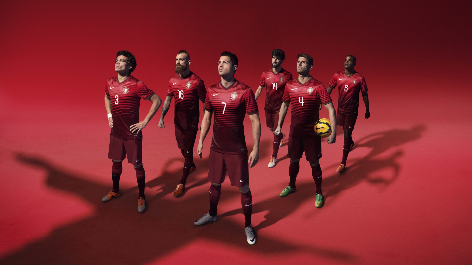 “伊万·戈梅斯:阿根廷美洲狮队的铁血前锋,未来表现令人期待”